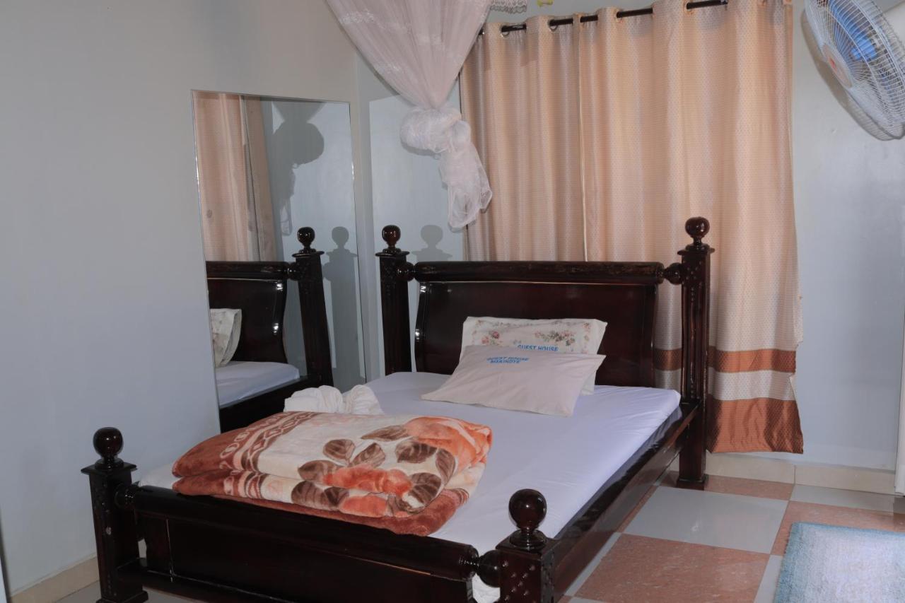 Luwafu Guest House Kampala Luaran gambar